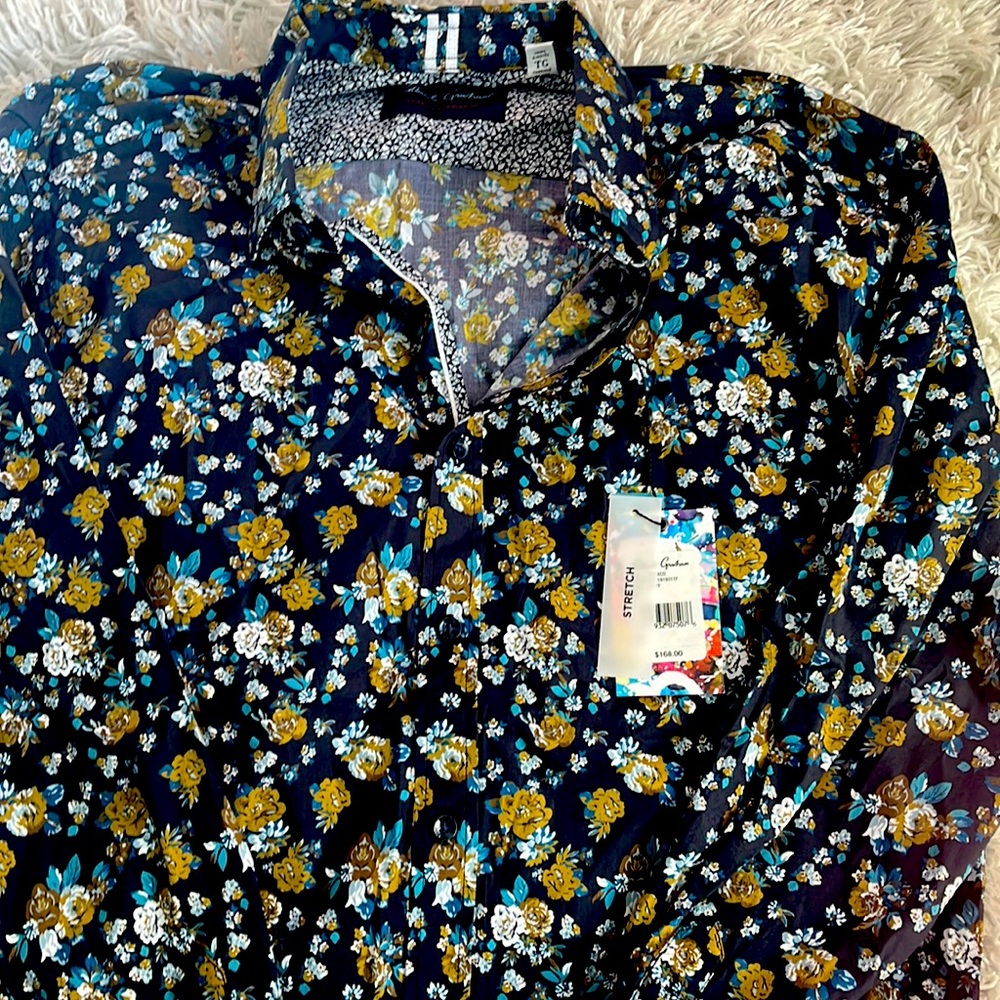 Men’s long sleeved button down shirt